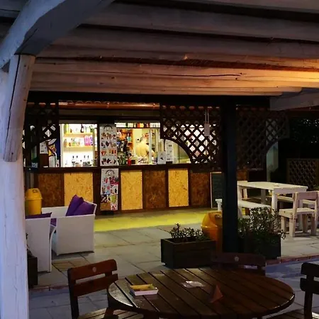 Esperia Aparthotel *
